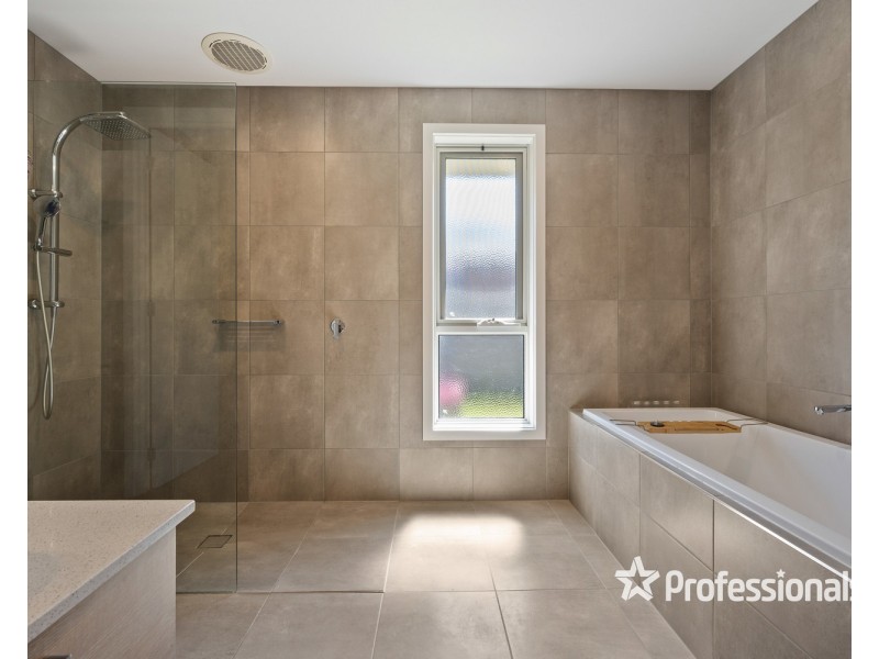 11 Strickland Street, Killara VIC 3691