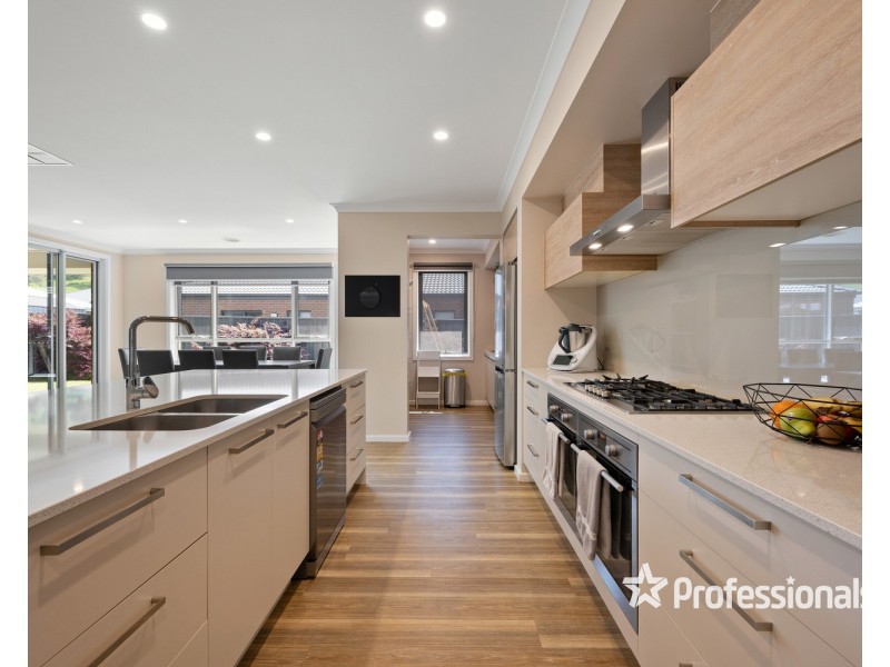 11 Strickland Street, Killara VIC 3691