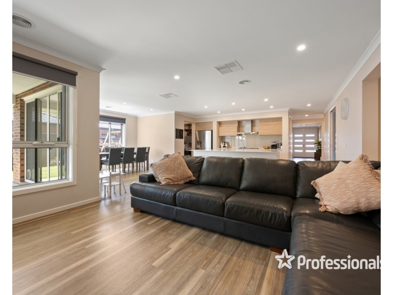 11 Strickland Street, Killara VIC 3691