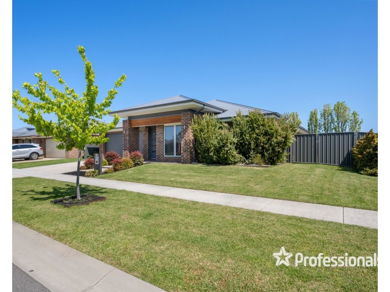 11 Strickland Street, Killara VIC 3691