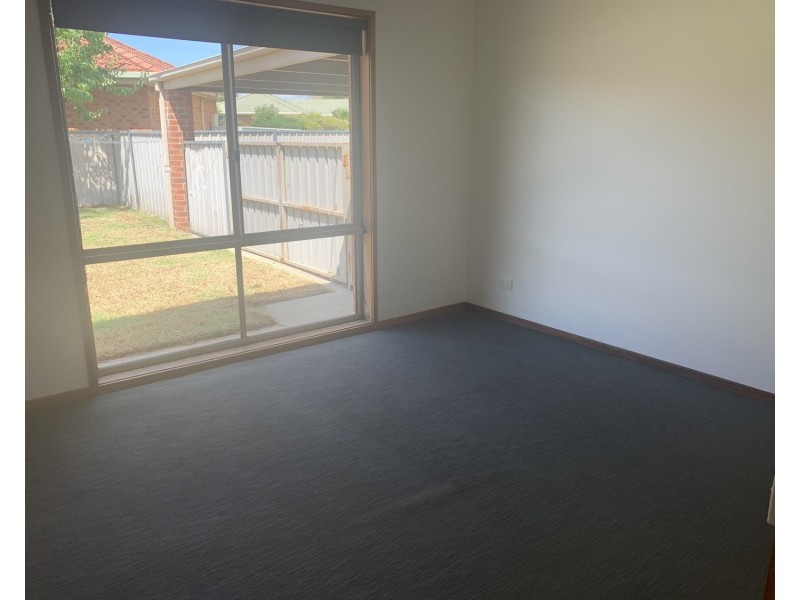 16 Edinburgh Circuit, West Wodonga VIC 3690