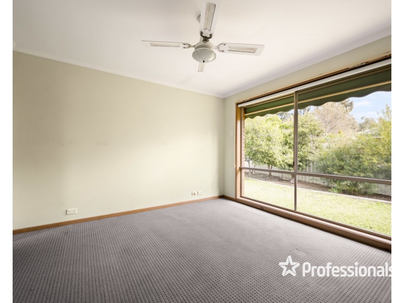 1 Goulburn Court, West Wodonga VIC 3690
