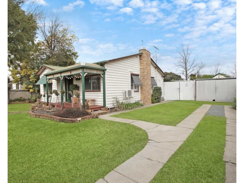 451 McDonald Road, Lavington NSW 2641