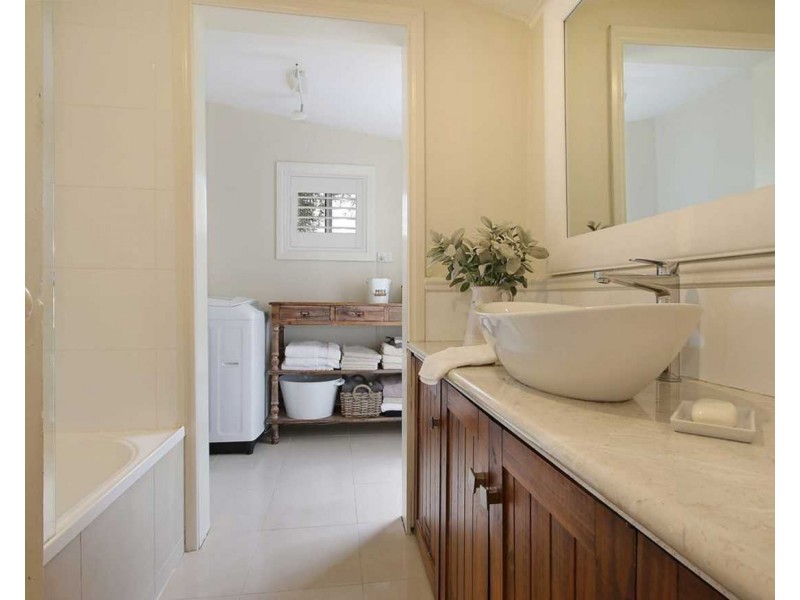 451 McDonald Road, Lavington NSW 2641