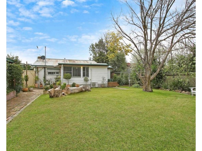 451 McDonald Road, Lavington NSW 2641