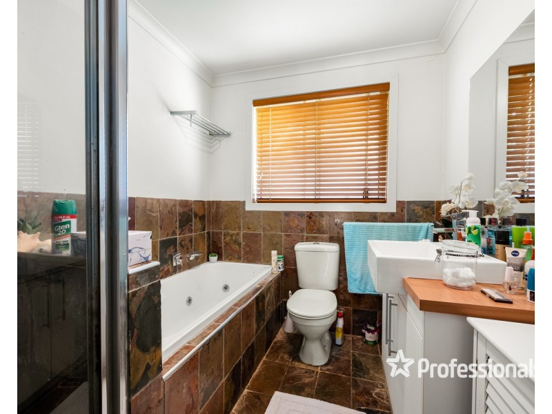 47 Kurrajong Crescent, West Albury NSW 2640