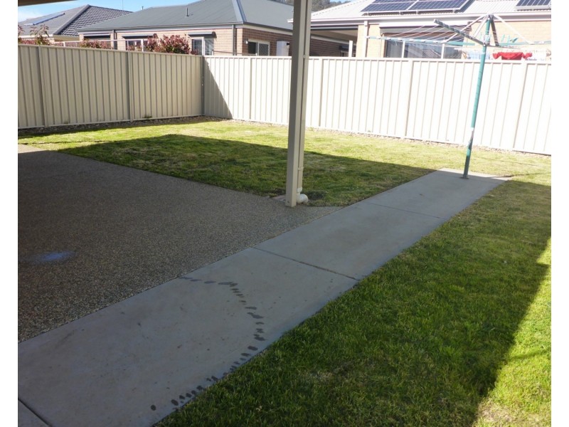 19 Castleton Street, Wodonga VIC 3690