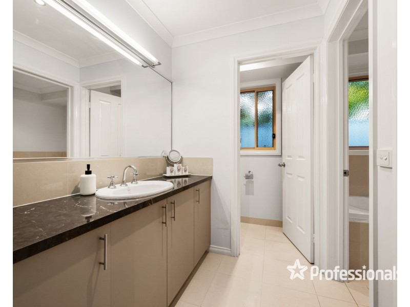 24 Firetail Street, Thurgoona NSW 2640