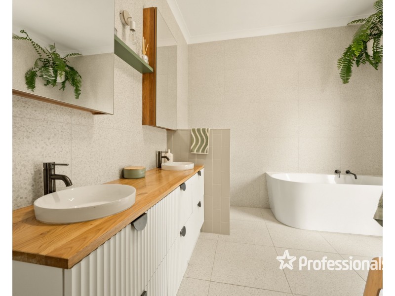 330 Ennis Road, Leneva VIC 3691