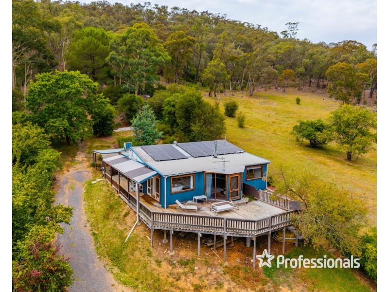 323 Buffalo River Road, Buffalo River VIC 3737