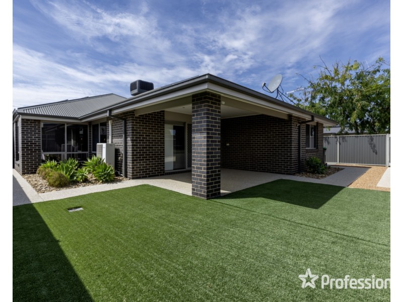 65 Robinson Way, Yarrawonga VIC 3730