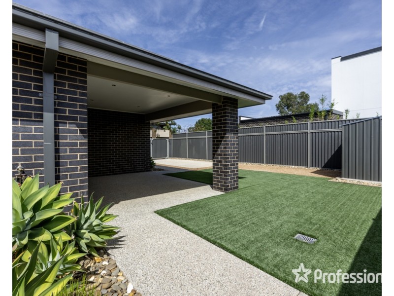 65 Robinson Way, Yarrawonga VIC 3730