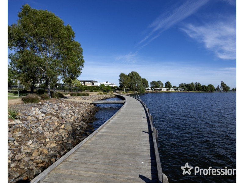 65 Robinson Way, Yarrawonga VIC 3730