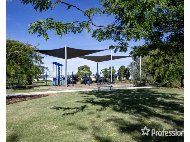 65 Robinson Way, Yarrawonga VIC 3730