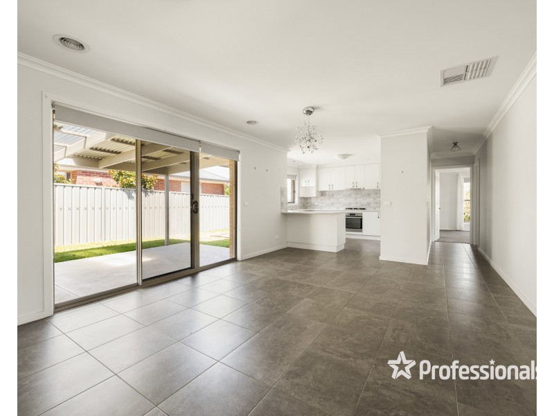 66 Songlark Crescent, Thurgoona NSW 2640