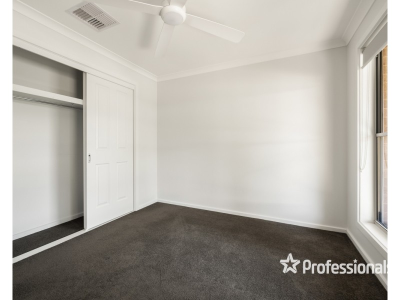 66 Songlark Crescent, Thurgoona NSW 2640