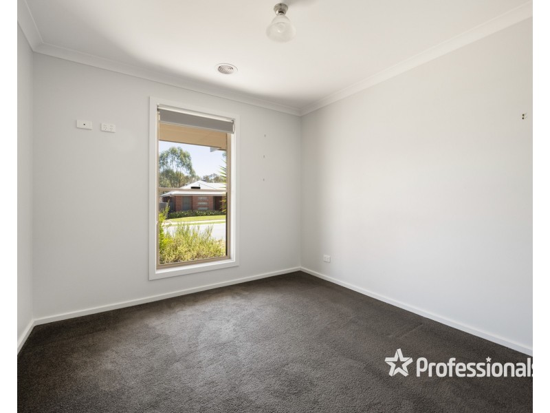 66 Songlark Crescent, Thurgoona NSW 2640