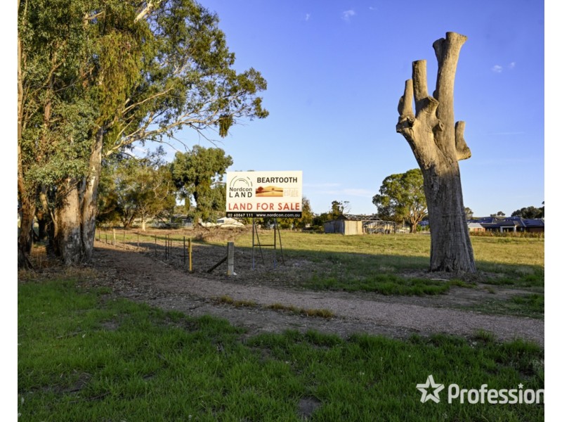 10 Mountain Circuit, Tangambalanga VIC 3691