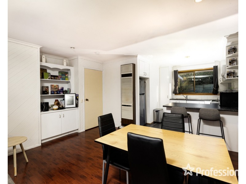 3/8 Page Court, West Wodonga VIC 3690