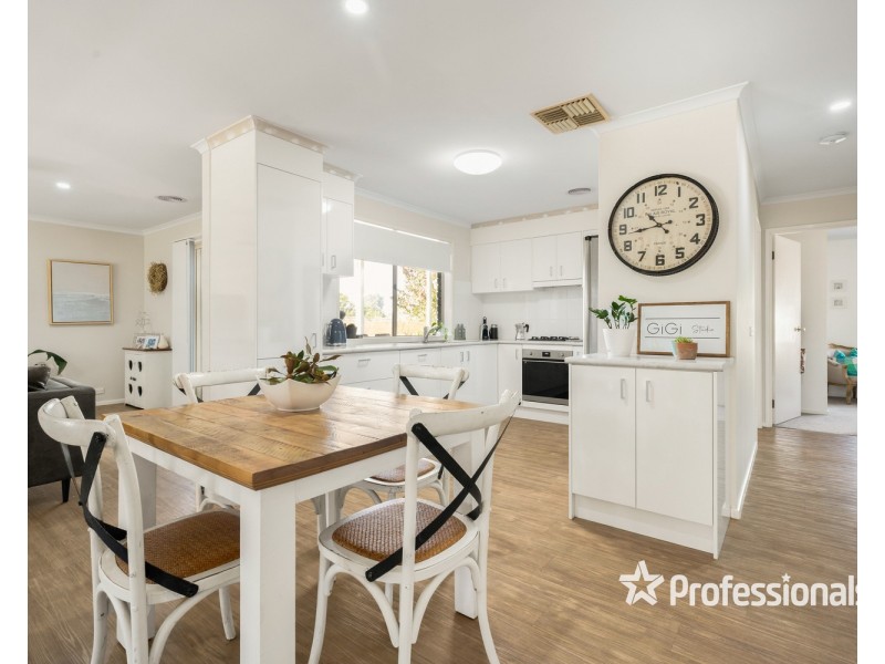 18 Osprey Circuit, West Wodonga VIC 3690