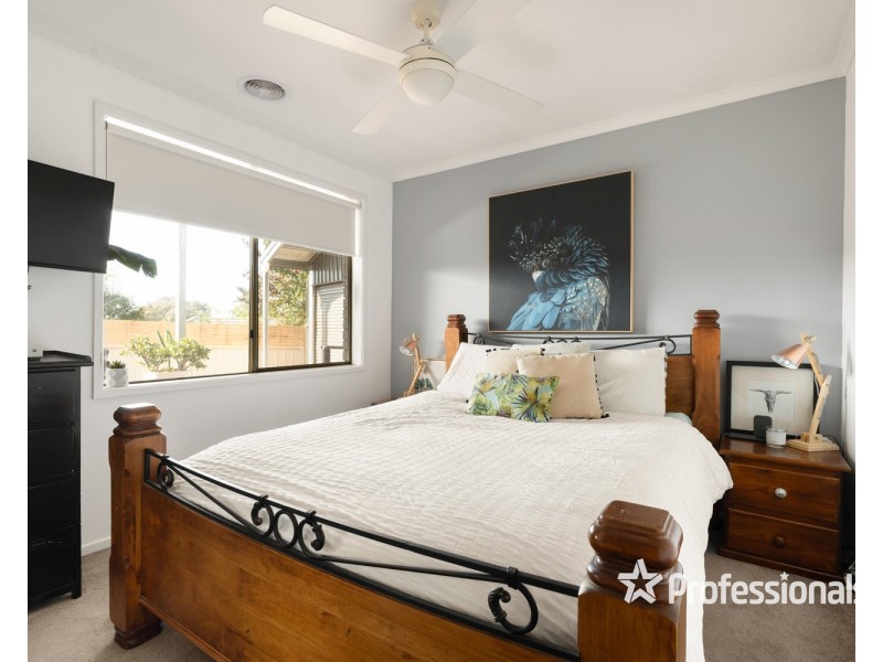 18 Osprey Circuit, West Wodonga VIC 3690