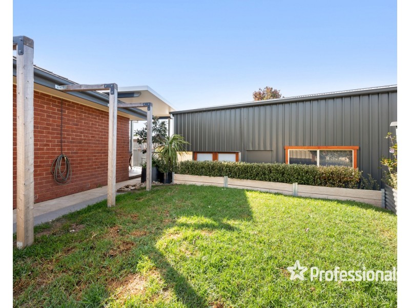18 Osprey Circuit, West Wodonga VIC 3690