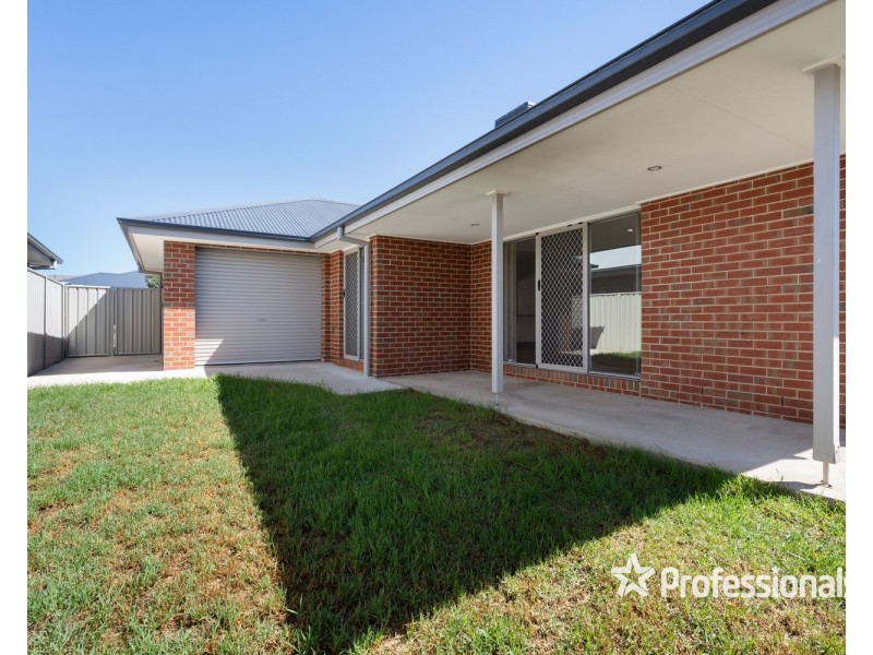 4 Darling Street, Wodonga VIC 3690