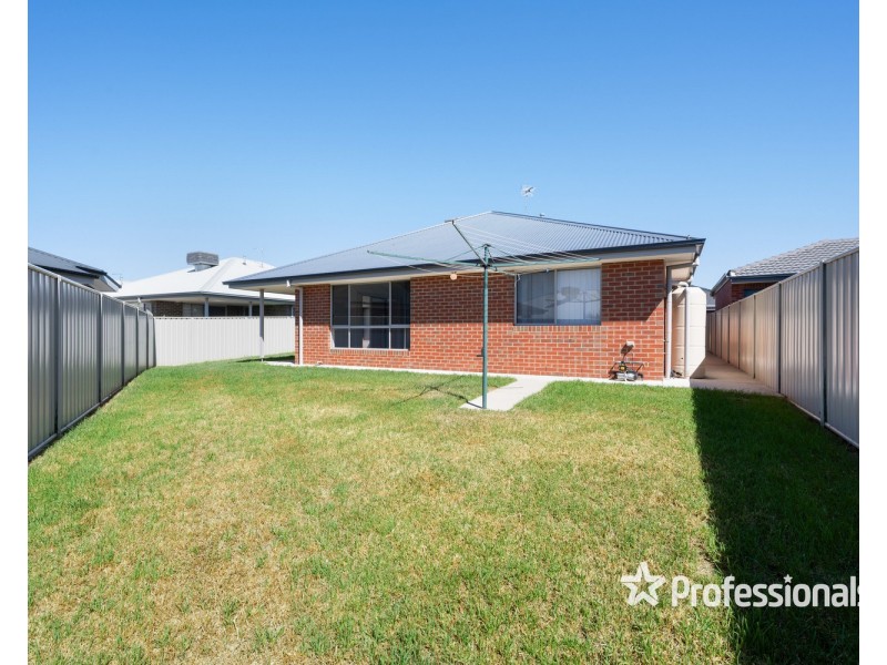 4 Darling Street, Wodonga VIC 3690