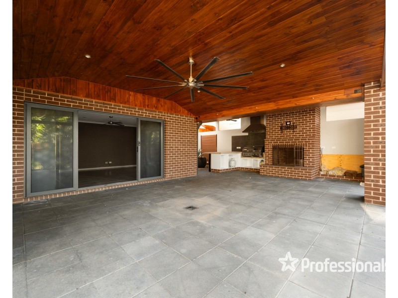 21 Craig Circuit, Leneva VIC 3691