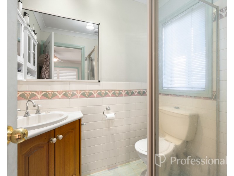 2 Kerferd Court, West Wodonga VIC 3690