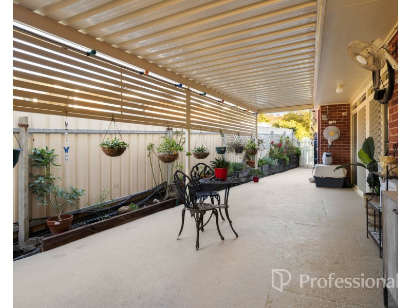 2 Kerferd Court, West Wodonga VIC 3690