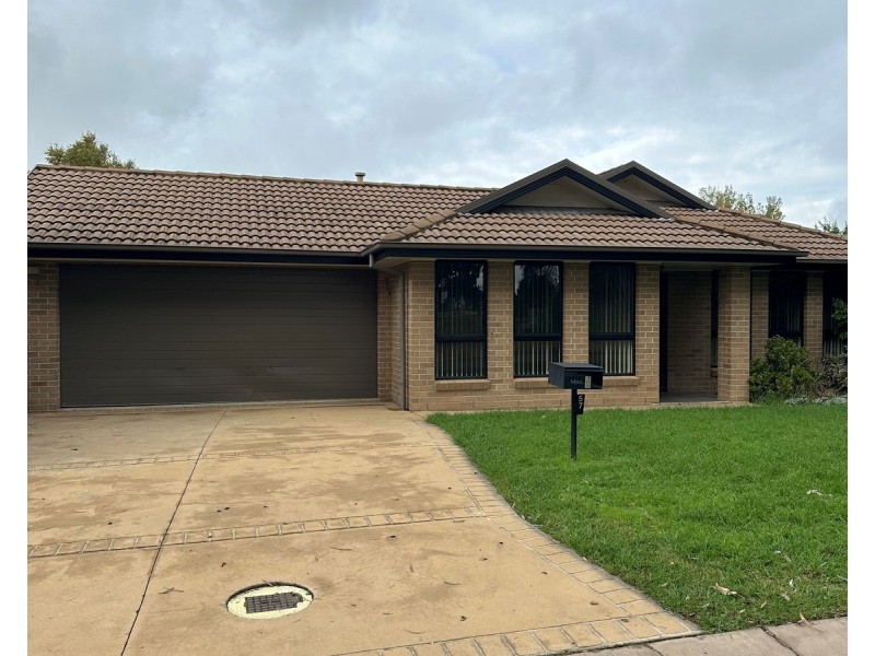 57 Whitebox Circuit, Thurgoona NSW 2640