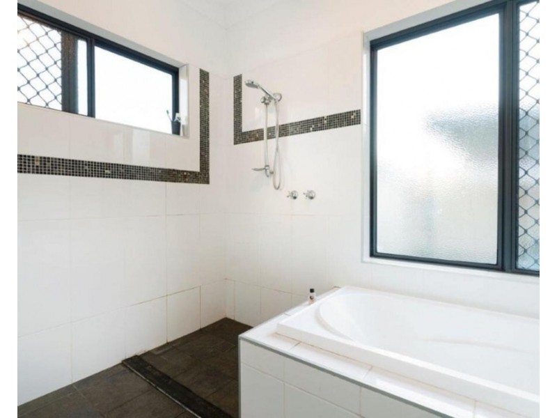 206B Olive Street, Albury NSW 2640