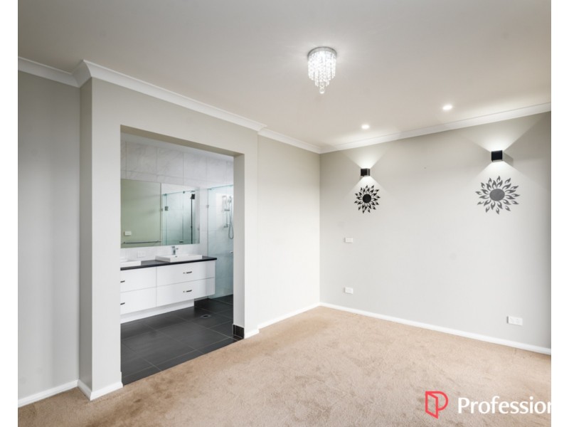 33 Erlandsen Circuit, Wodonga VIC 3690