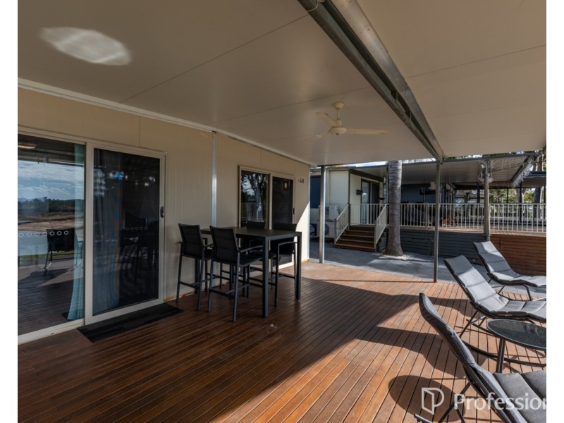 Cabin 68 Lake Hume Tourist Park, Lake Hume Village NSW 3691