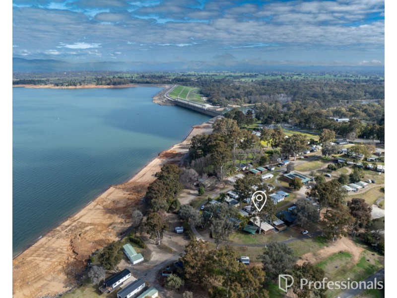 Cabin 68 Lake Hume Tourist Park, Lake Hume Village NSW 3691