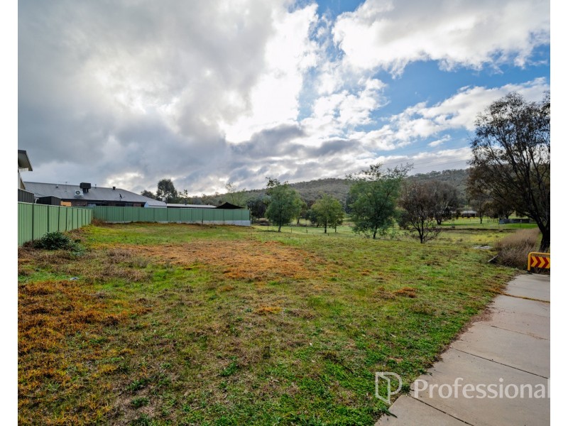 605 Chant Street, Lavington NSW 2641