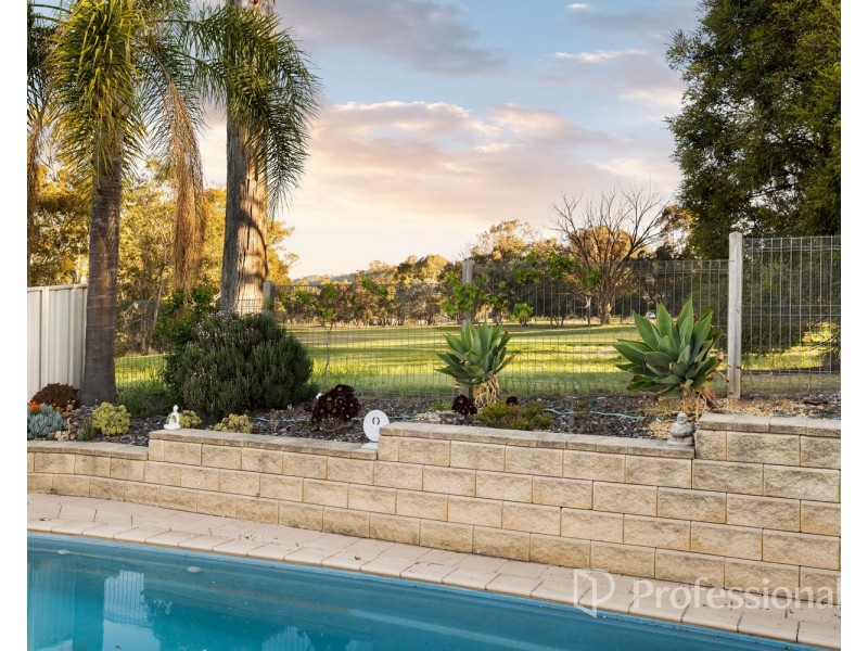7 Inverness Street, West Wodonga VIC 3690