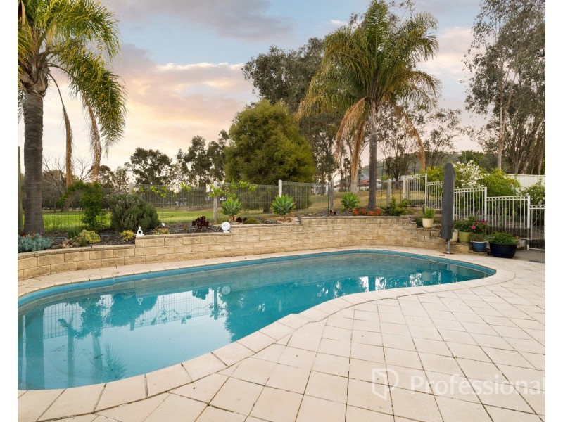 7 Inverness Street, West Wodonga VIC 3690