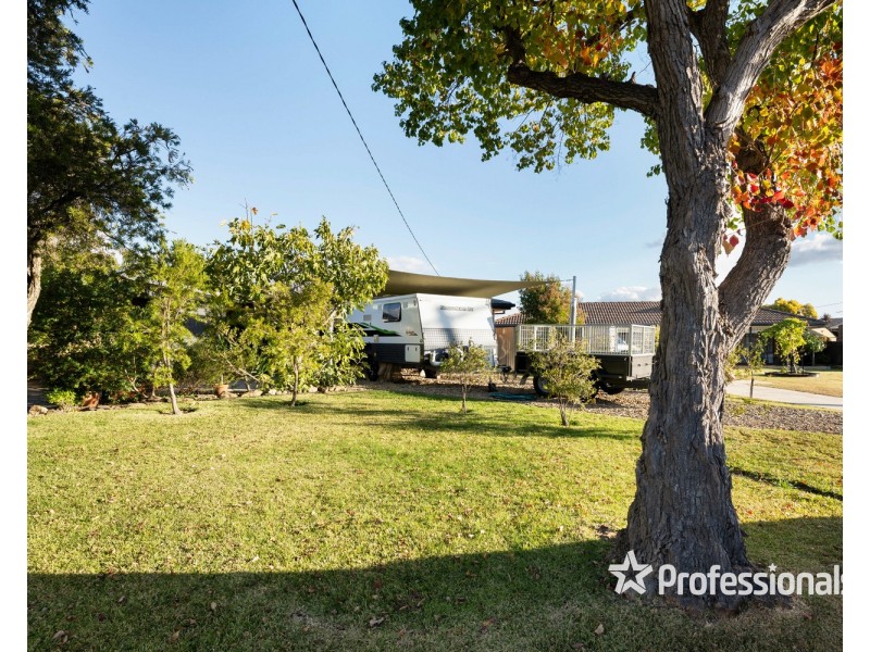 6 Lachlan Court, West Wodonga VIC 3690