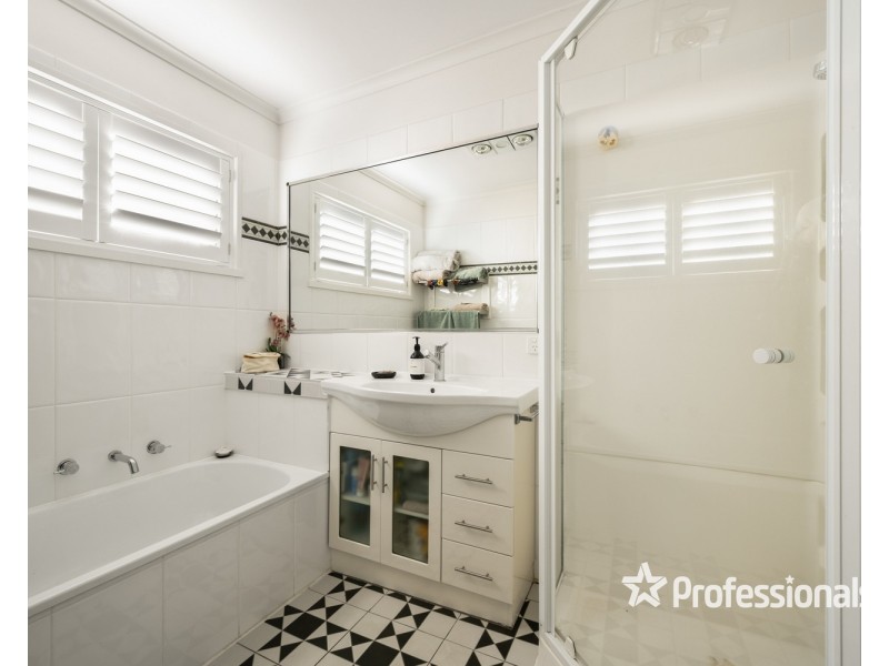 6 Lachlan Court, West Wodonga VIC 3690