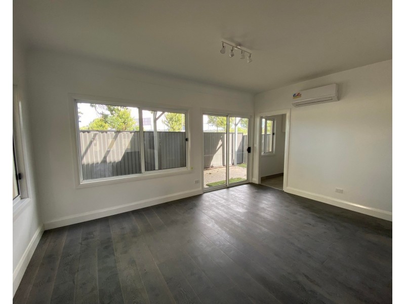 2/76 Charles Street, Wodonga VIC 3690
