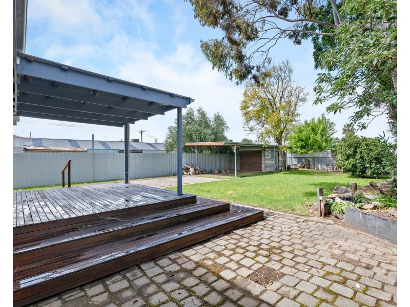 15 Woodland Street, Wodonga VIC 3690