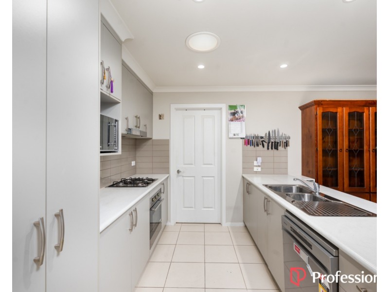 33 Axford Boulevard, Wodonga VIC 3690