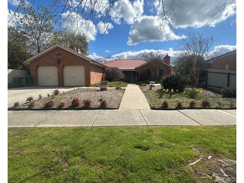 6 Fleet Street, West Wodonga VIC 3690