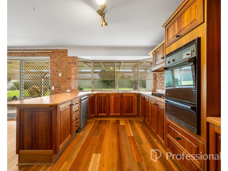 6 Fleet Street, West Wodonga VIC 3690