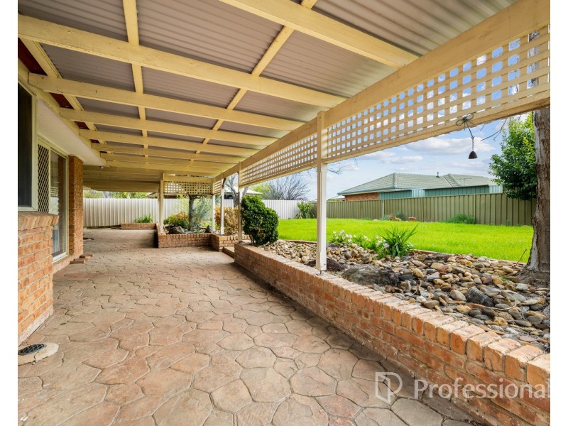 6 Fleet Street, West Wodonga VIC 3690