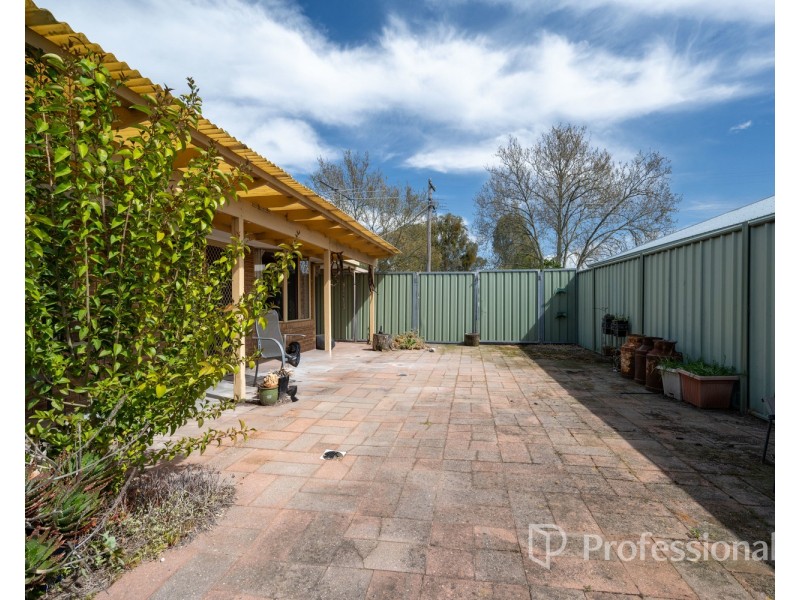 26 Epsom Road, Chiltern VIC 3683