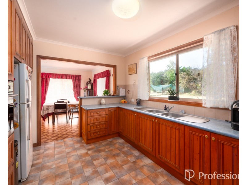 13 Innisfree Drive, West Wodonga VIC 3690