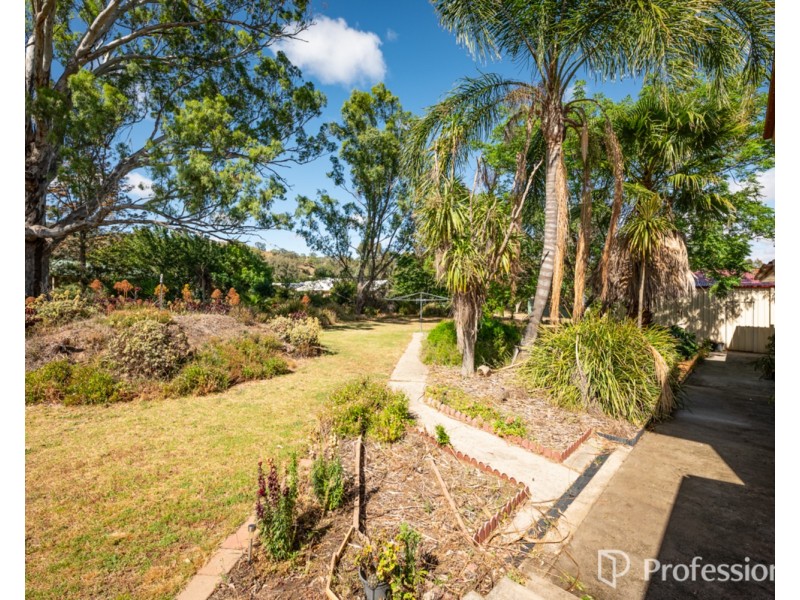 13 Innisfree Drive, West Wodonga VIC 3690